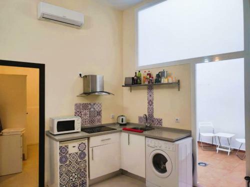 Apartamento El Duque Blanco.aut�ntica Sevilla.centro.con Patio