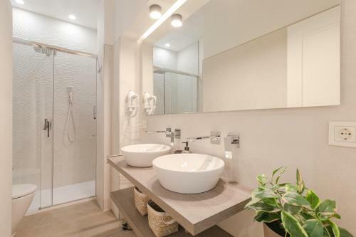 San Luis Downtown & Pool Apartment