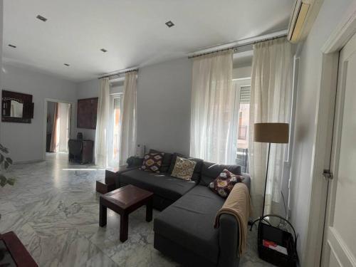 J2 Apartment With Cathedral Views From Terrace