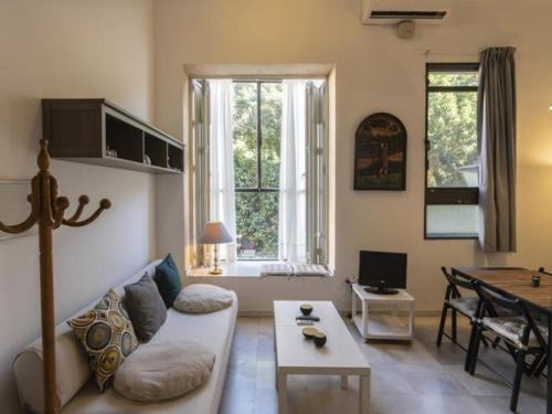 Apartamento San Leandro de Sevilla Oasis En El Centro