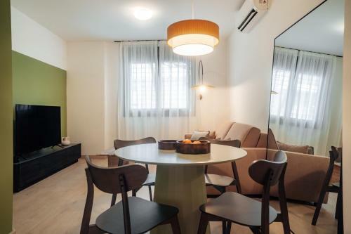 Los Olivos Apartments By Olala Homes