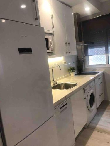 Apartamento En Triana: Junto San Jacinto Parking Opcional