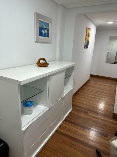 Apartamento Cerca de La R�a Con Parking Incluido By Insidehome