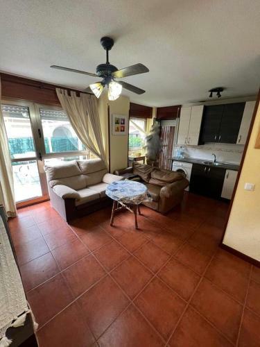 Apartamento En Playa Con Jard�n