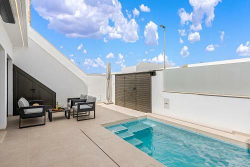 Santiago Sunny Seabreeze Villa