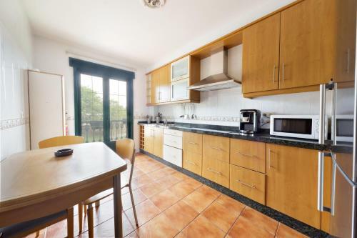 Cinco Habitaciones Cerca de Santiago