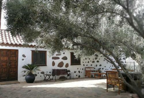 La Casa Vieja de La Monta�a
