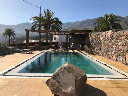 La Casa Vieja de La Monta�a