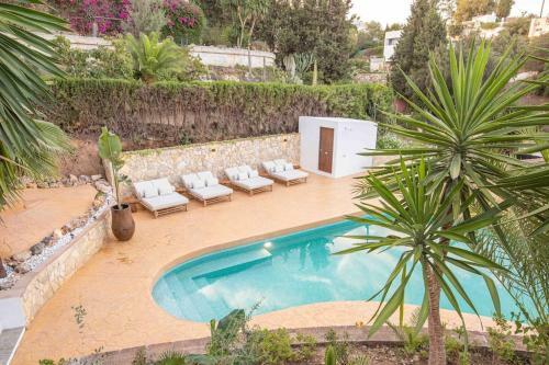 Brand New Villa With Pool For 8 People