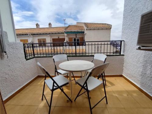 Apartamento C�modo A 300 Metros De La Playa