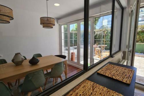 Rosa de Ciudad. Chalet C�ntrico Con Mucha Intimidad