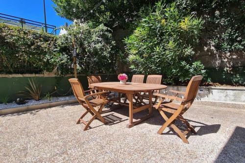 Rosa de Ciudad. Chalet C�ntrico Con Mucha Intimidad
