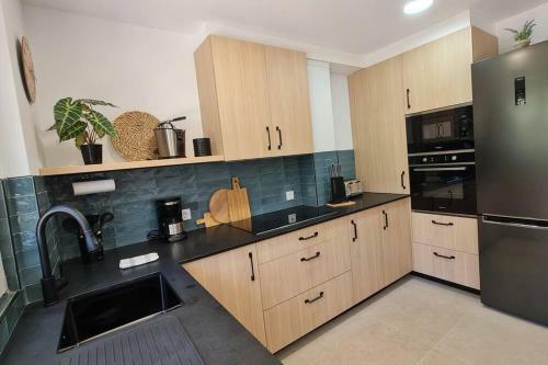 Rosa de Ciudad. Chalet C�ntrico Con Mucha Intimidad
