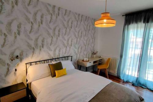 Rosa de Ciudad. Chalet C�ntrico Con Mucha Intimidad