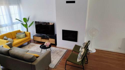 Rosa de Ciudad. Chalet C�ntrico Con Mucha Intimidad