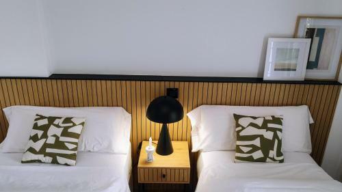 Rosa de Ciudad. Chalet C�ntrico Con Mucha Intimidad
