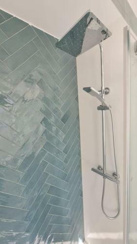 Rosa de Ciudad. Chalet C�ntrico Con Mucha Intimidad