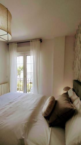 Rosa de Ciudad. Chalet C�ntrico Con Mucha Intimidad