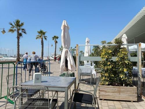 Apartamento Al Lado de Barcos Y Gran Playa.