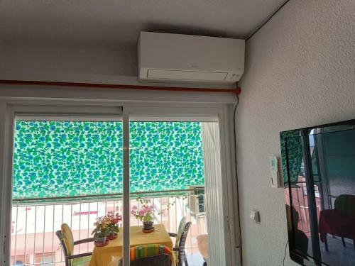 Apartamento Al Lado de Barcos Y Gran Playa.