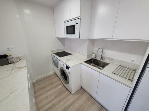 Ferry Port Brand New Apartment
