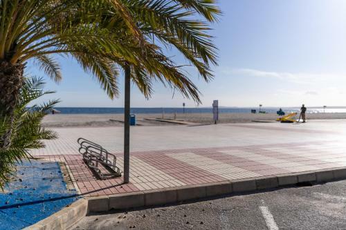 Apartamento Rentafive Primera L�nea Terraza Reformado