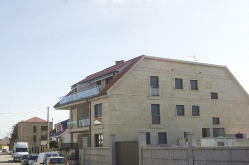 Carola L, "apartamento de Lujo A 100m Playa Catia"
