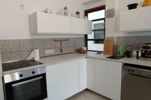 Stylish Apartement 2 Min To The Beach
