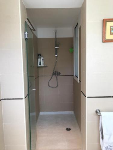 Apartamento �tico Espacioso Con Terraza Y Sal�n Exterior