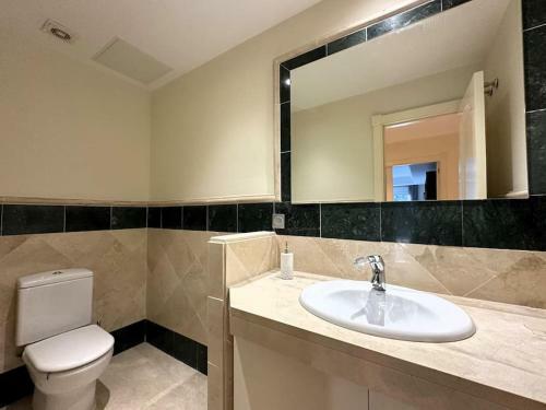 Spacious Apartment In San Roque Golf Club