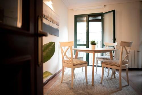 Apartamento Exterior 2 Dormitorios En Centro Hist�rico
