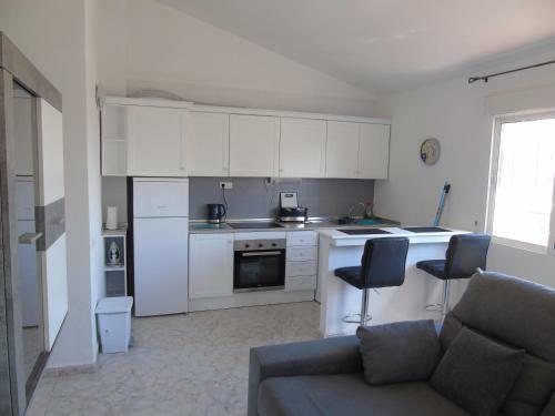 2 Bed Apartment Villamartin With Communal Pool