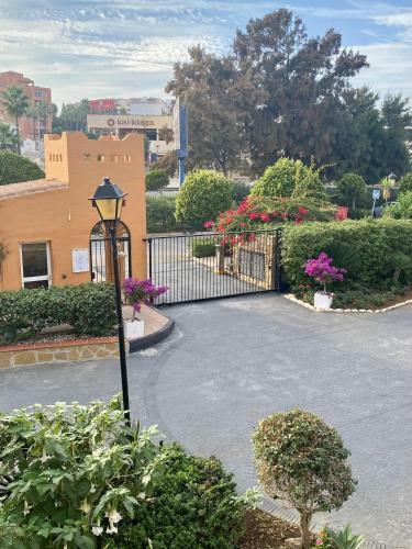 Apartamento Los Granados De La Duquesa