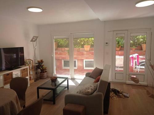 Apartamento Piso Con Terraza Junto A La Playa