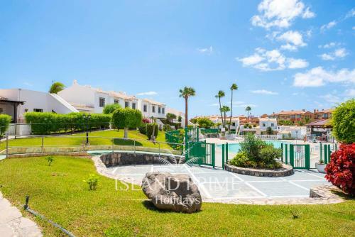 Holiday Garden House In Golf Del Sur