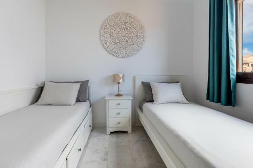 Villa With 4 Bedrooms And Private Heated Pool