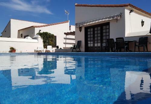 3-bedroom Villa In Golf Del Sur