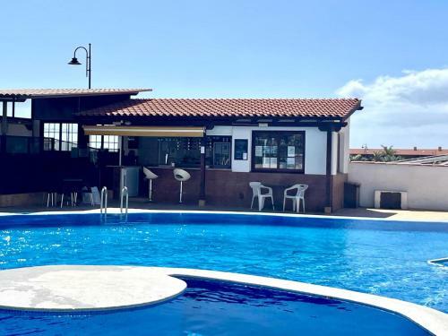Seafront Apartment In Amarilla Golf