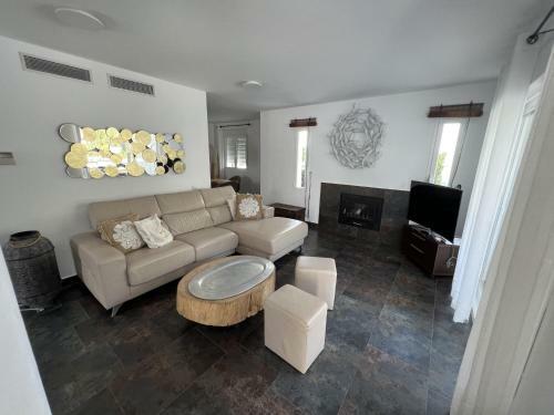 5 Bedroom Villa In Cala Vadella