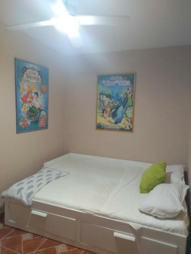 Apartamento Piso de Dos Dormitorios En El Centro de Sanl�car de Barrameda