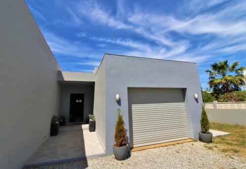 Casa Moderna A 300 Metros de La Playa.