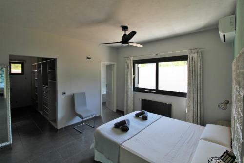Casa Moderna A 300 Metros de La Playa.