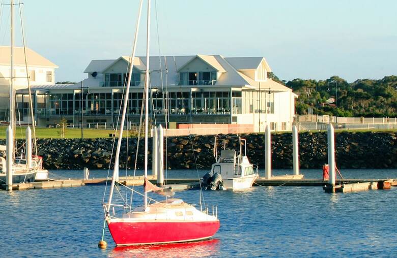Hotel Peppers York Cove Tamar Valley