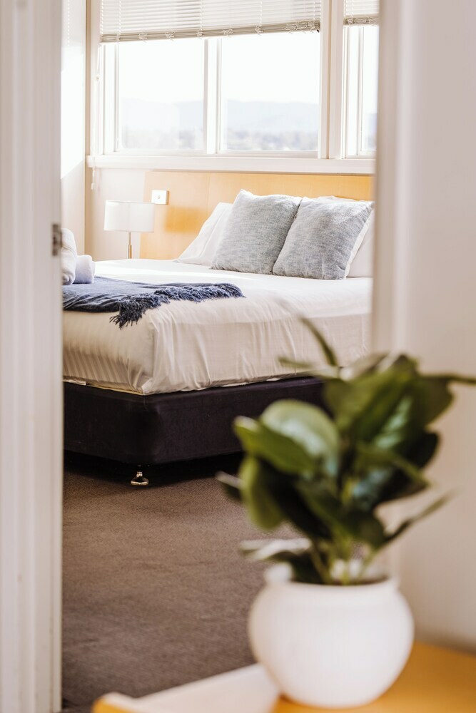 Hotel Peppers York Cove Tamar Valley
