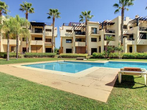 Roda Golf Singapore Apartment - 8109