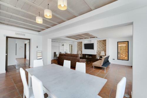 Villa Mateos