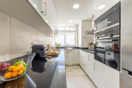 Boooom!!! Apartment With Swimming Pool