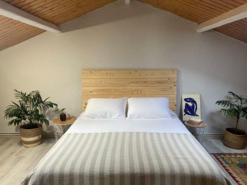 Atico de Madera Apartamento En Rinlo, Ribadeo