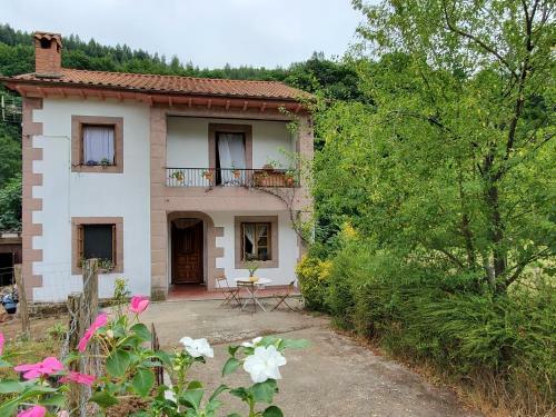 Casa De Los Valles En Rionansa