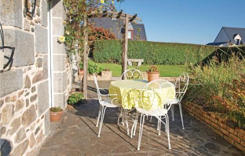 Holiday Home Langueux Rue de Faligot